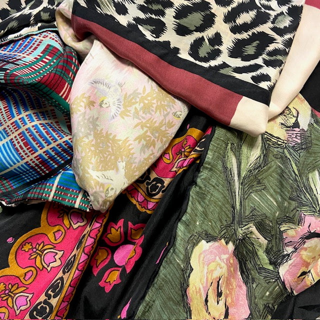 FOULARD RECTANGLE XL FERDINE - Série Léopard